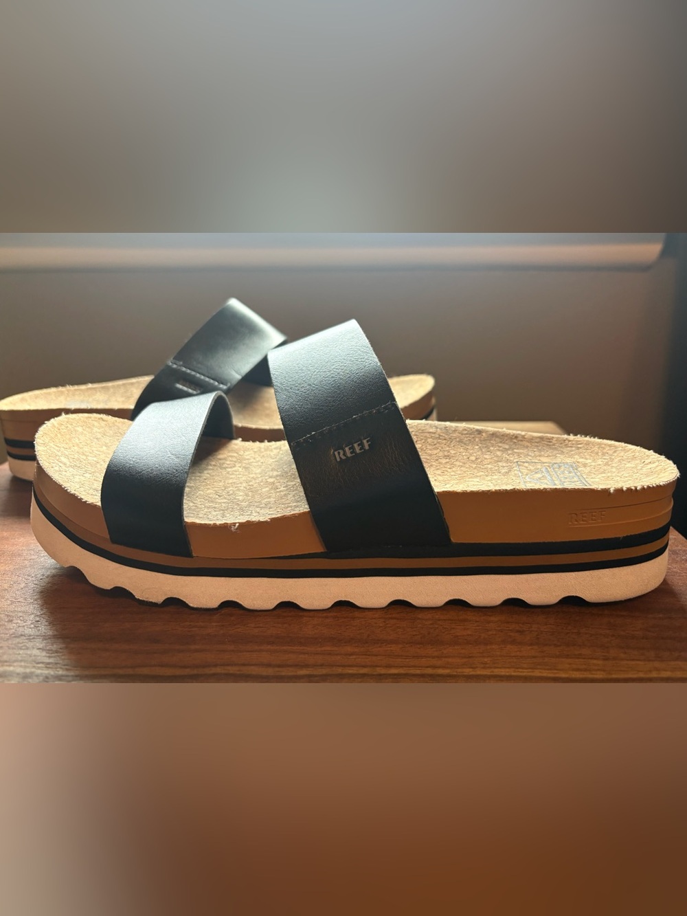 Black Reef Cushion Vista Hi Sandals-white soles. Size 10